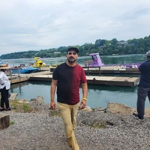 Meet your Posher, Syed